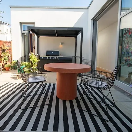 Wintergarten Roof Terrace *