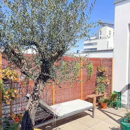 Apartment Wintergarten Roof Terrace